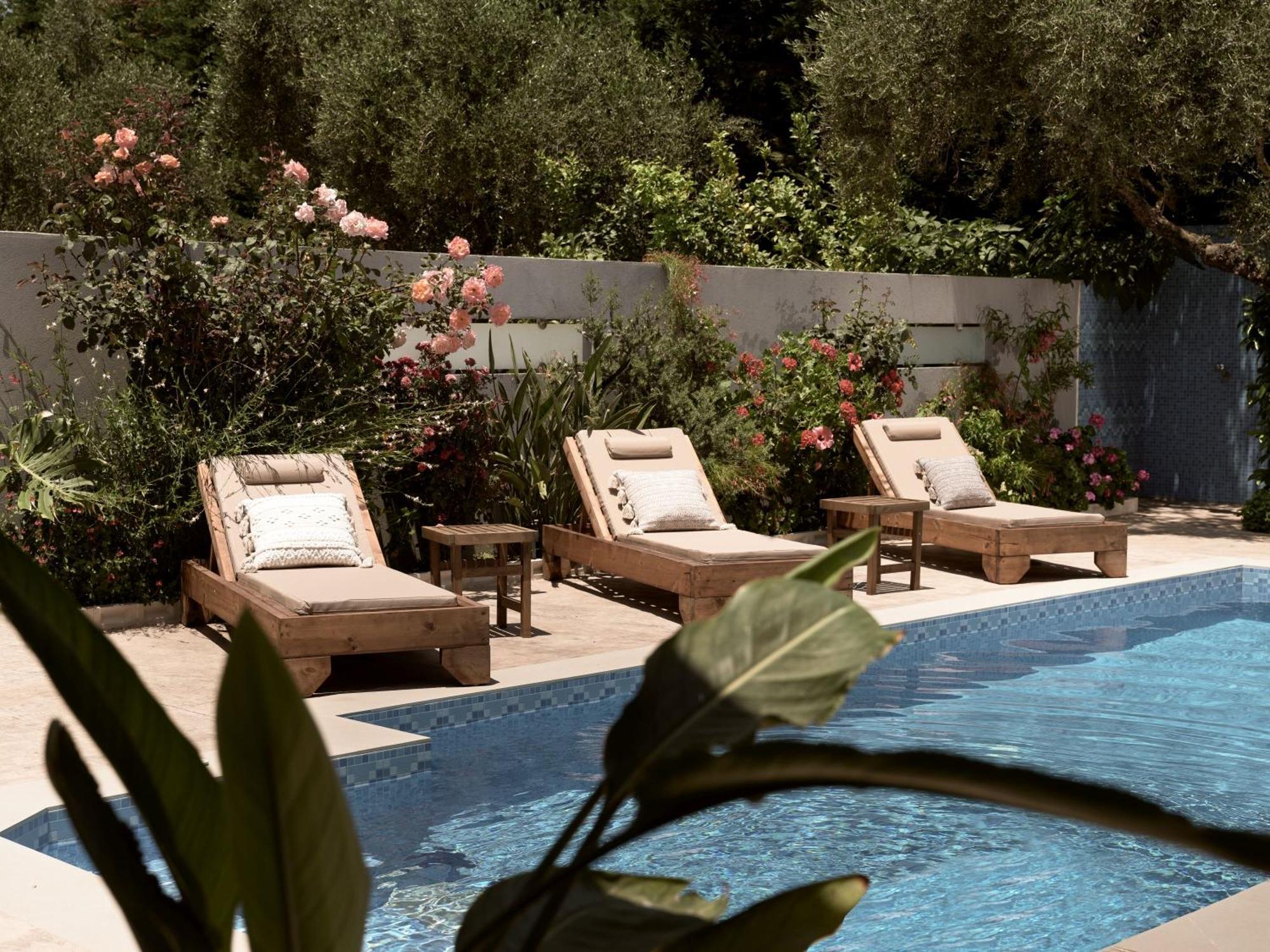 Jasmine Suites With Private Pool Циливи Экстерьер фото